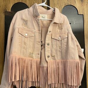 Pale pink denim jacket with fringe.small